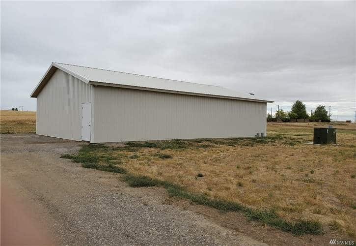 235 W Third St, Waterville, WA 98858