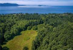 Blizard Rd, Lummi Island, WA 98262