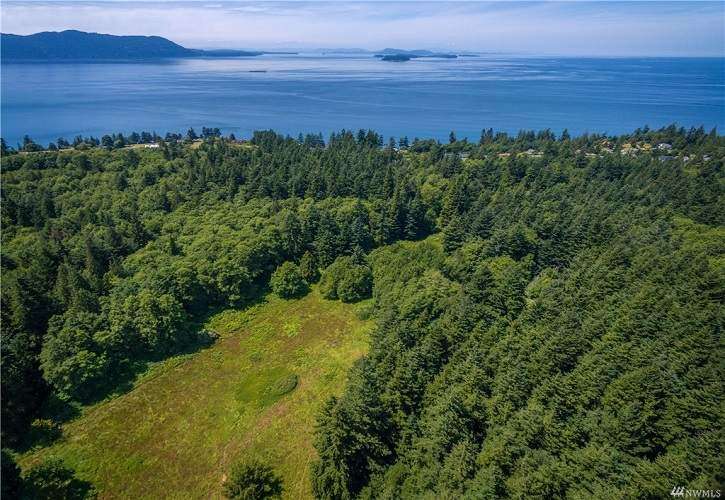 Blizard Rd, Lummi Island, WA 98262