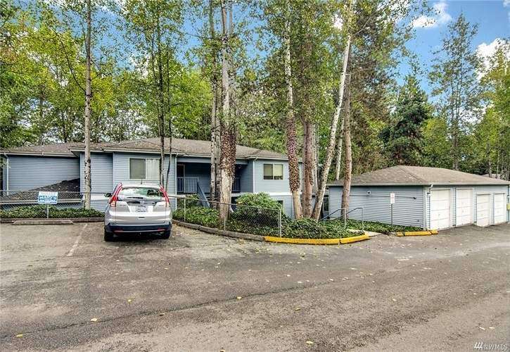 11005 NE 128th St, Kirkland, WA 98034