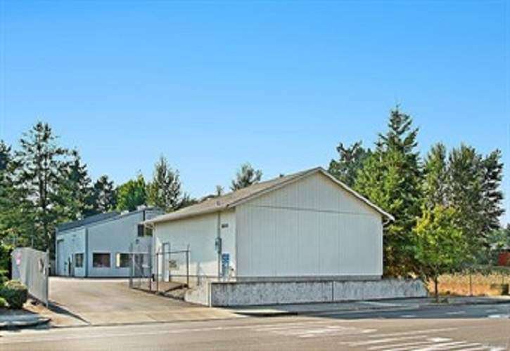 18001 73rd Ave NE, Kenmore, WA 98028