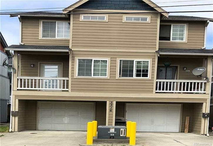 3316 S 43rd St Unit #A&B, Tacoma, WA 98409