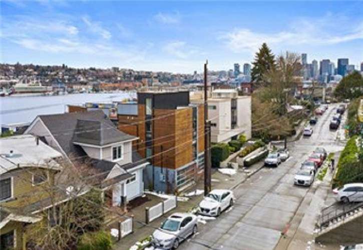 2012 8th Ave N, Seattle, WA 98109