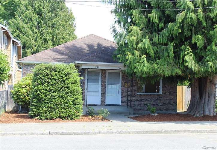 216 Garden Ave N, Renton, WA 98057