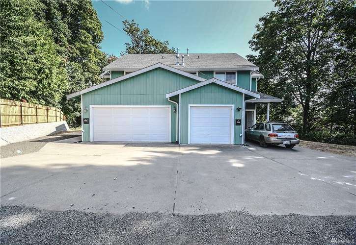 217 / 219 Elm St, Bremerton, WA 98310