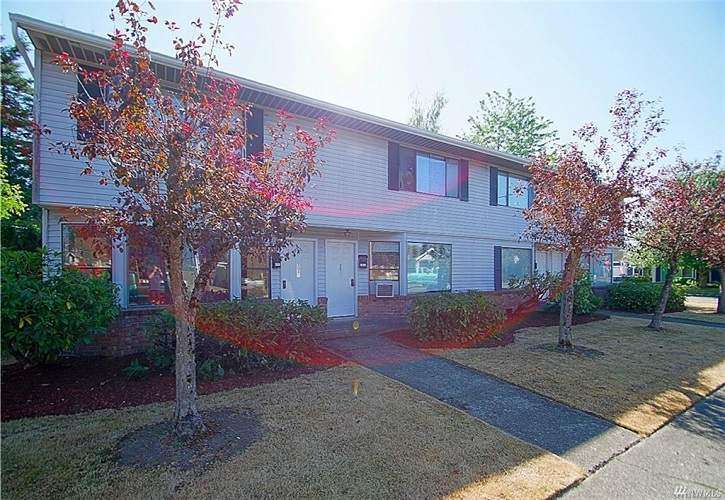 3047 Porter St, Enumclaw, WA 98022