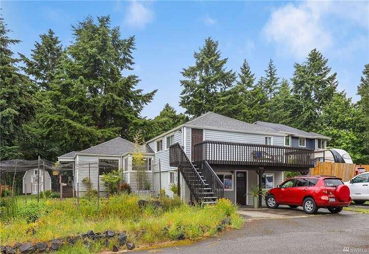 7919 Sunset Terr W, University Place, WA 98466