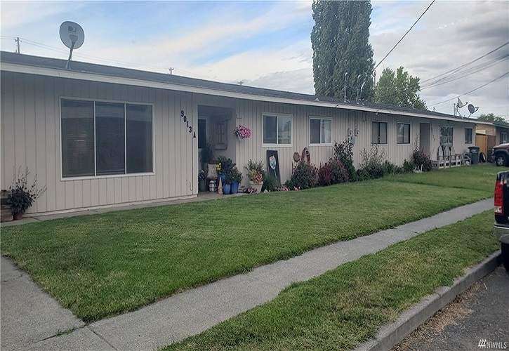 9013 Bong Lp, Moses Lake, WA 98837