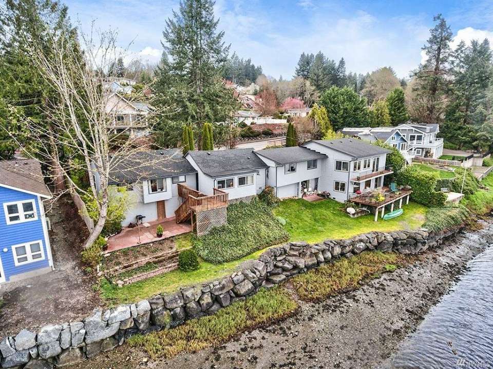 9323 N Harborview Dr, Gig Harbor, WA 98332